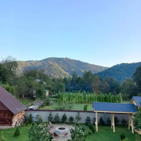 山林小屋 барва *