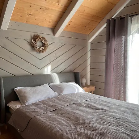 Lodge барва Byalobereska